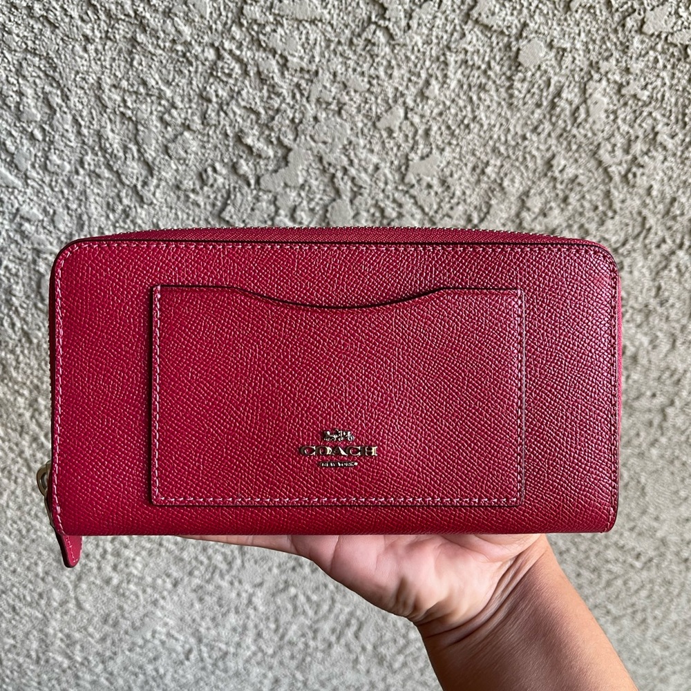 COACH F54007 Hot Pink Crossgrain Leather Accordion Zip Wallet